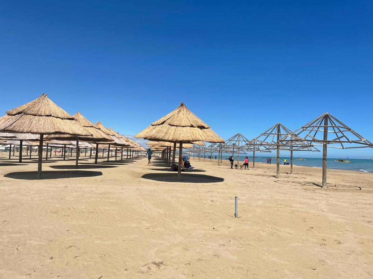 Le Ortensie In Centro E Vicino Al Mare Пескара Екстериор снимка